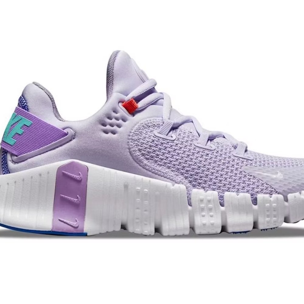 Nike Free Metcon 4 in Pure Violet
